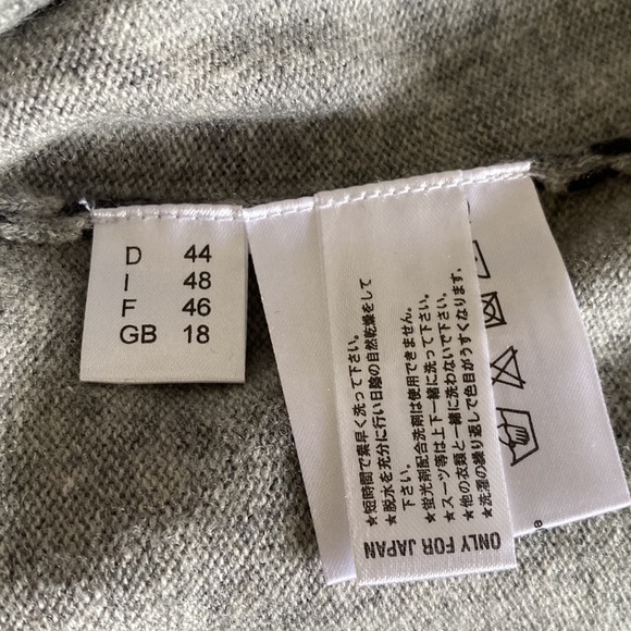 Elegance Paris one of a kind luxury cardigan! 70% wool 30% cashmere! So soft! - Picture 9 of 14